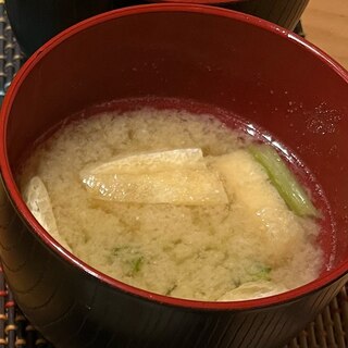 かぶの葉で味噌汁